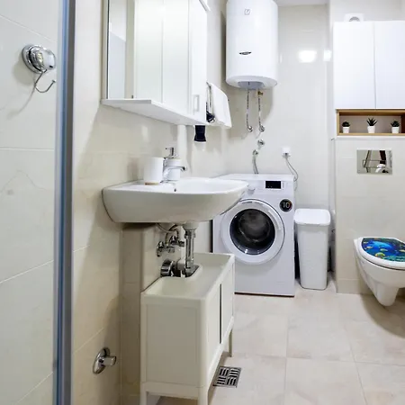 Two Bedroom Mali Princ
