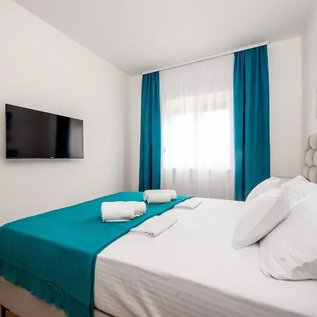 Apartment Two Bedroom Mali Princ