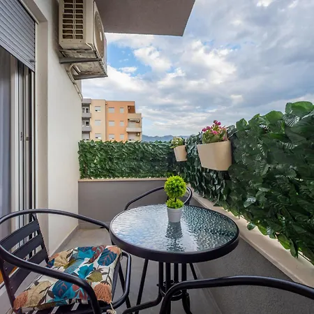 Apartment Two Bedroom Mali Princ