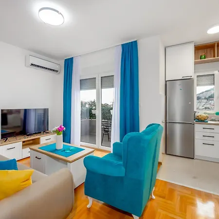 דירה Two Bedroom Mali Princ